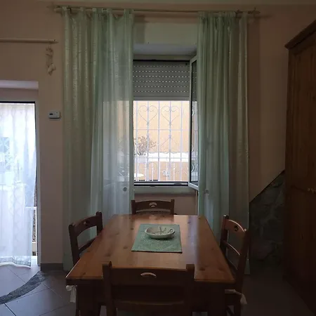 Monolocale La Casetta 度假居 马达莱纳