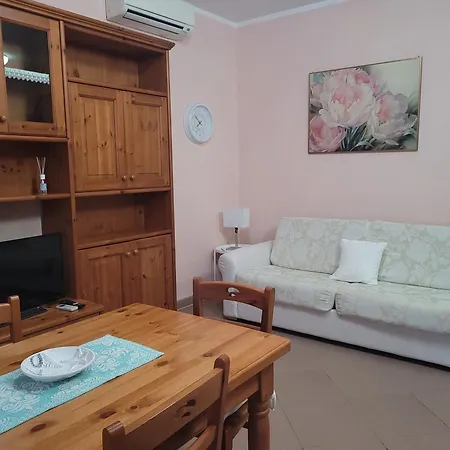 Monolocale La Casetta * 马达莱纳